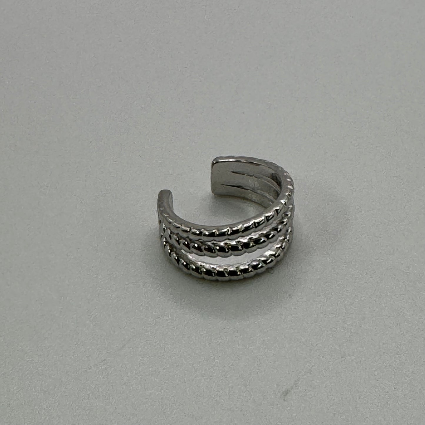 EARCUFF 3 CERCHI CORDA