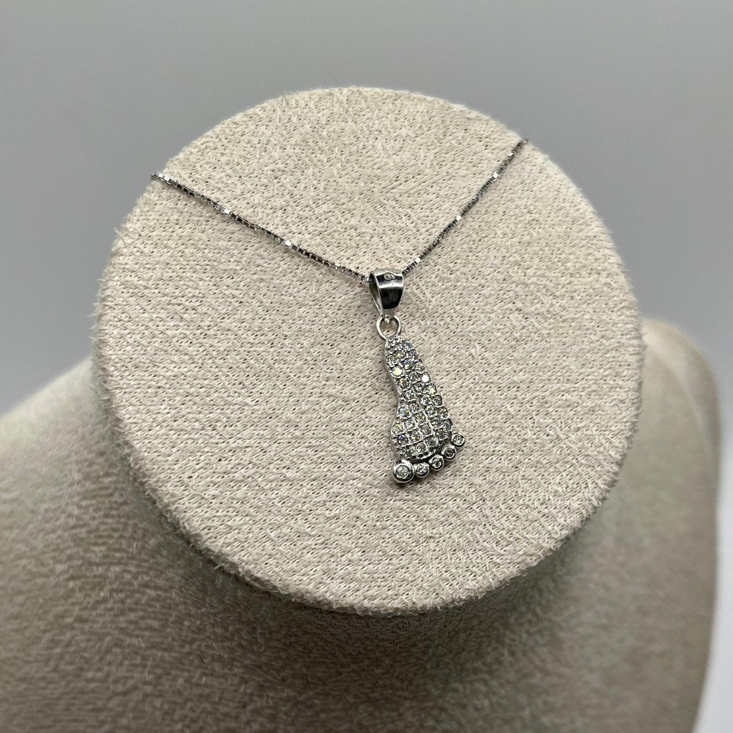 CL CON ELEMENTO PIEDE ZIRC