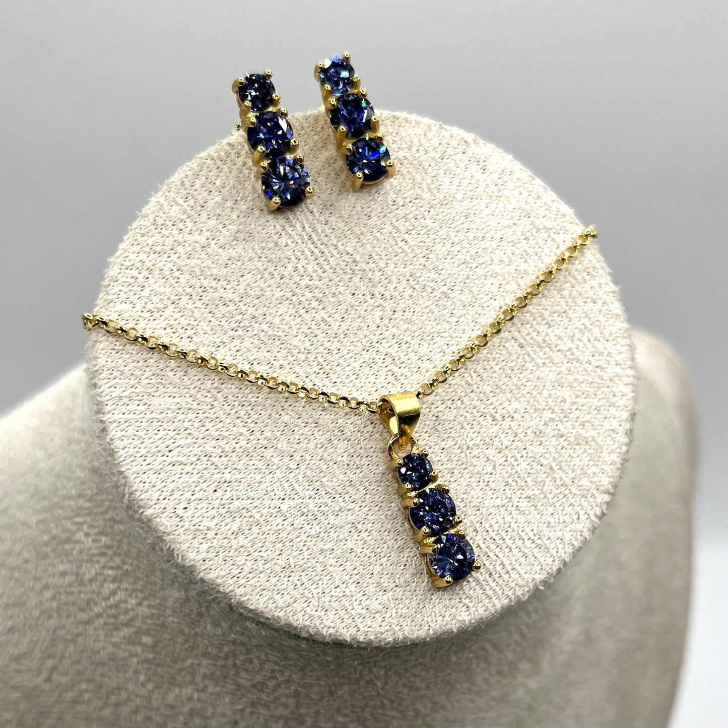 TRILOGY EARRING + NECKLACE SET