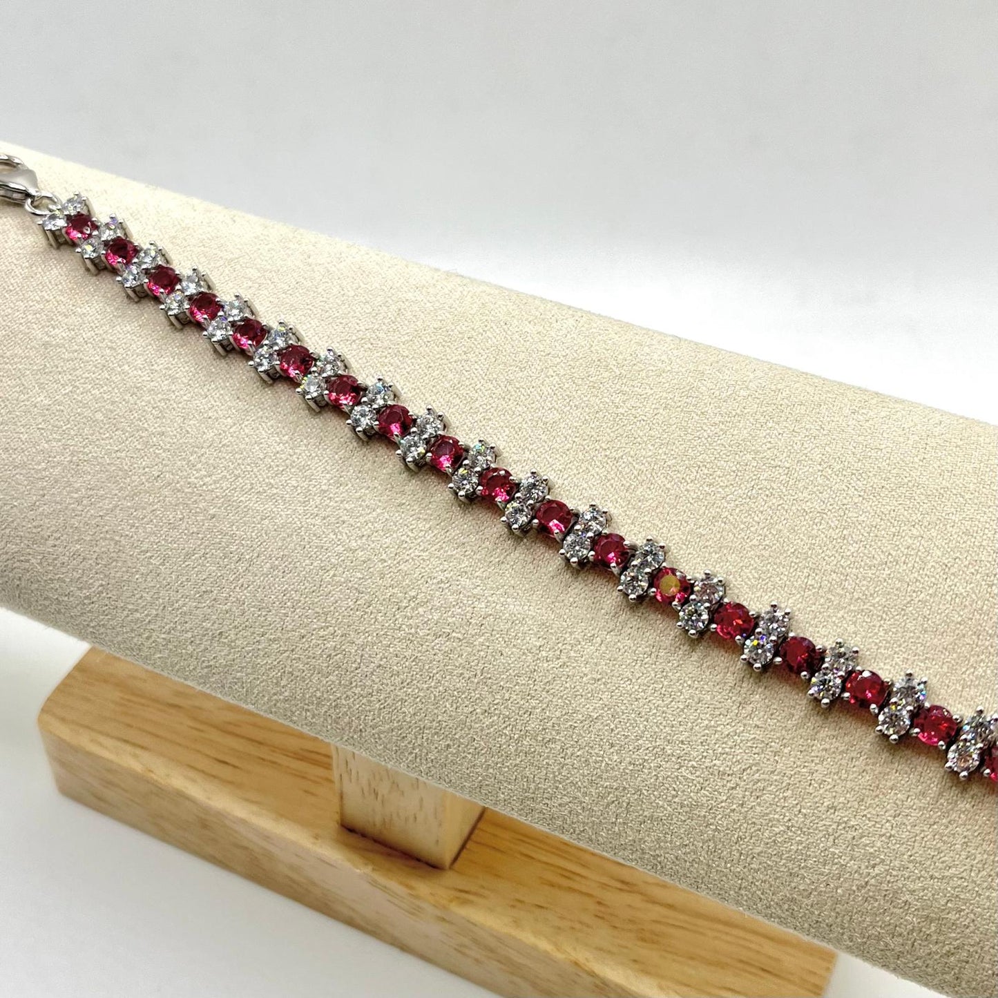 BR CON PIETRE + ZIRC