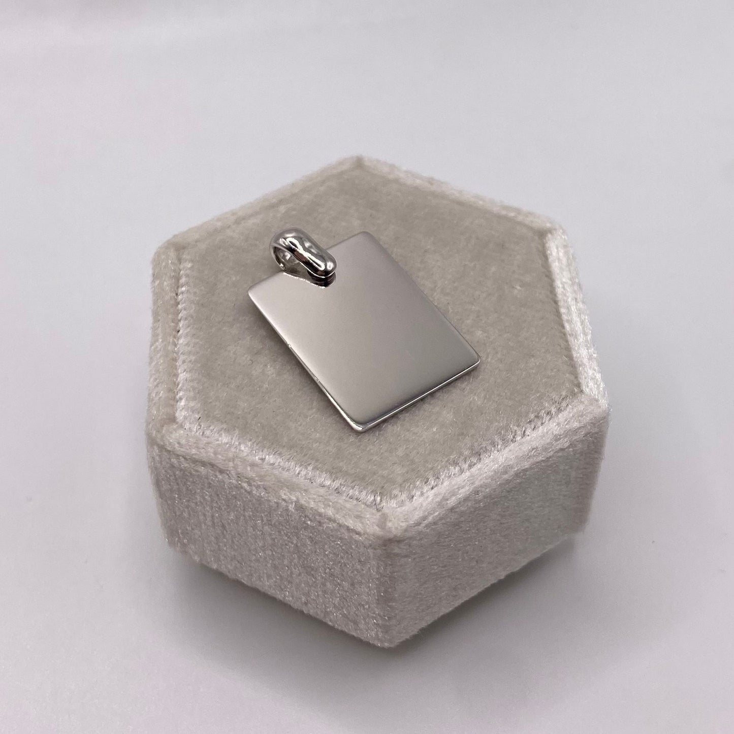 CN RECTANGULAR PLATE 2 X 1.5 CM