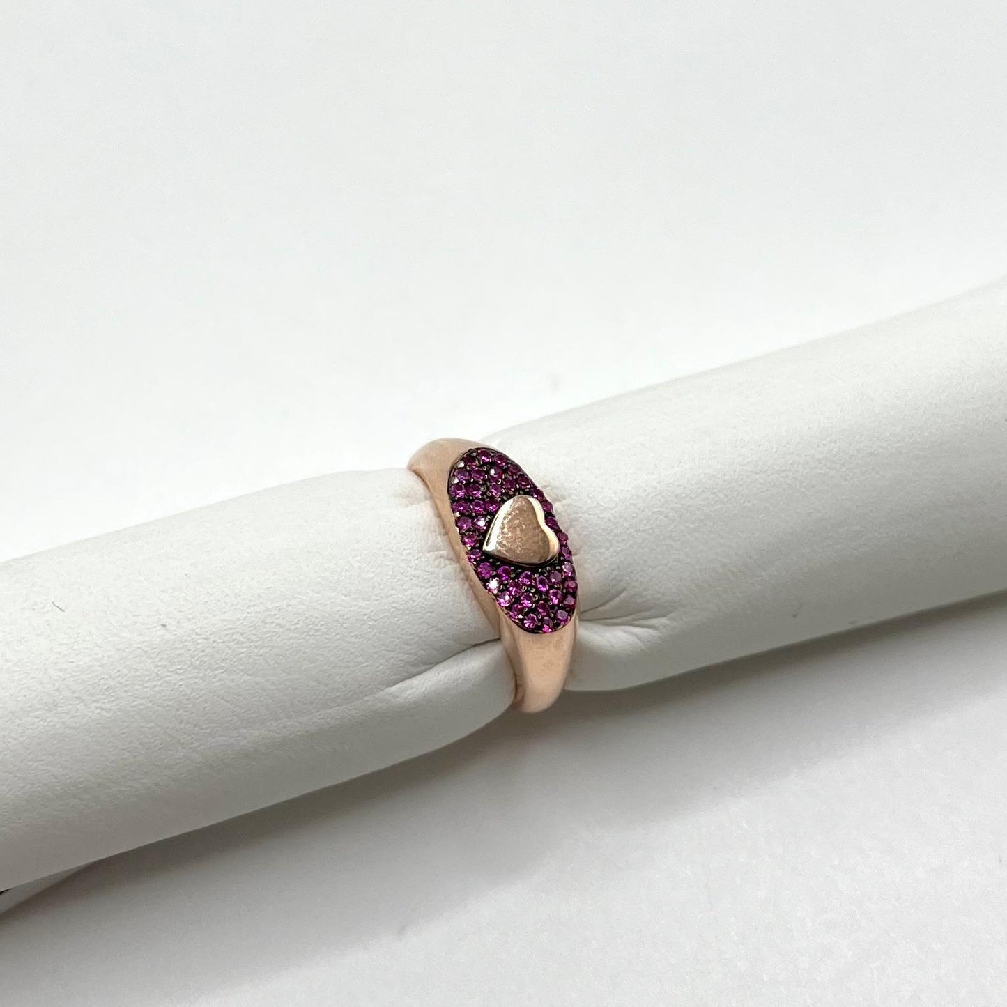 AN BARRETTA ZIRC ROSA CON CUORE