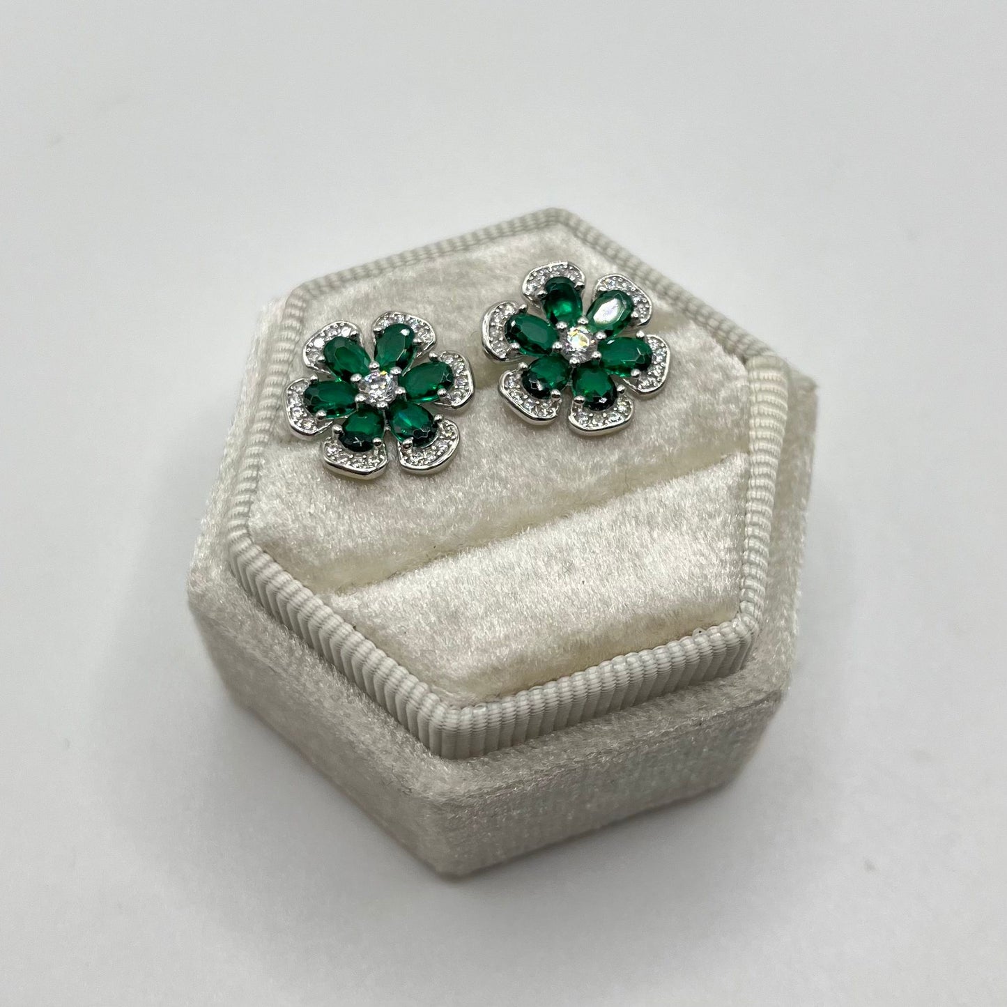 OR FIORE ZIRCONI E PIETRE