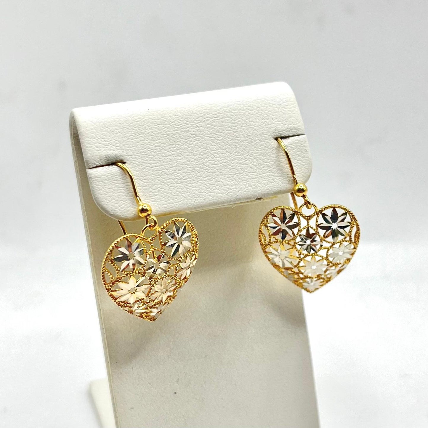 OR UNG CUORE CON FIORI