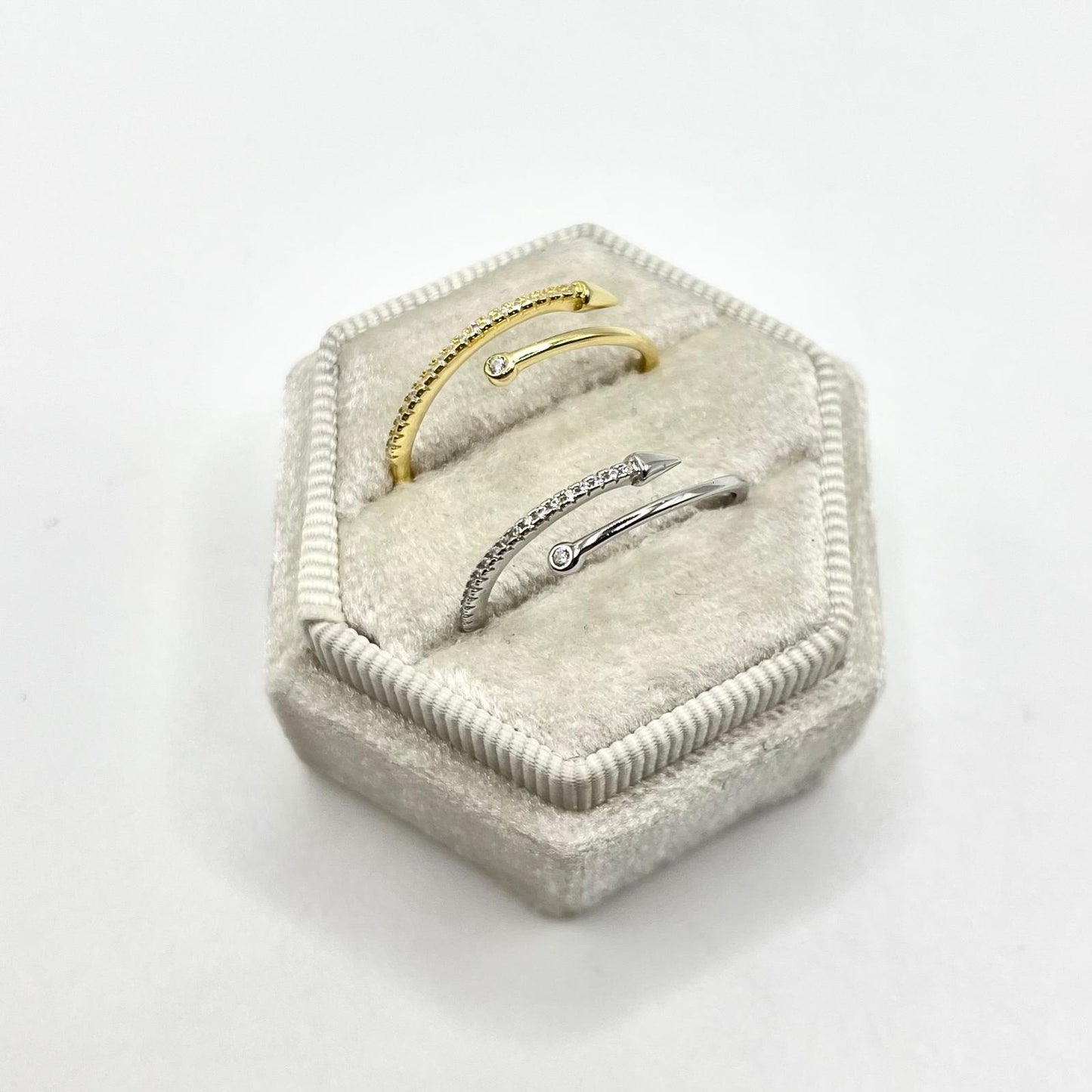 AN APERTO PUNTA CON ZIRC