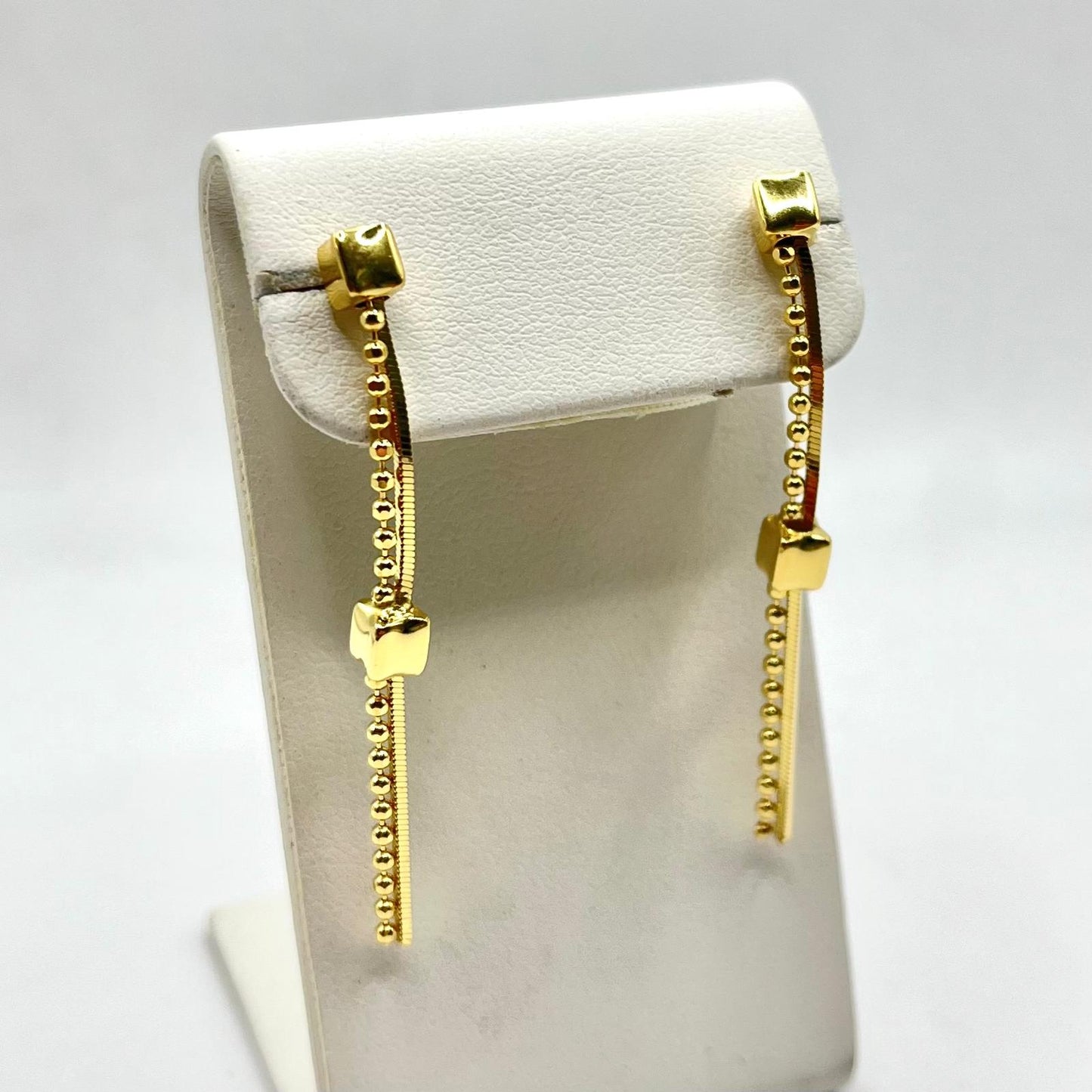 OR DUE FILI PENDENTI