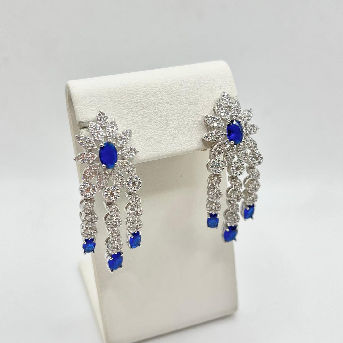 OPN ZIRC TRE FILI PENDENTI