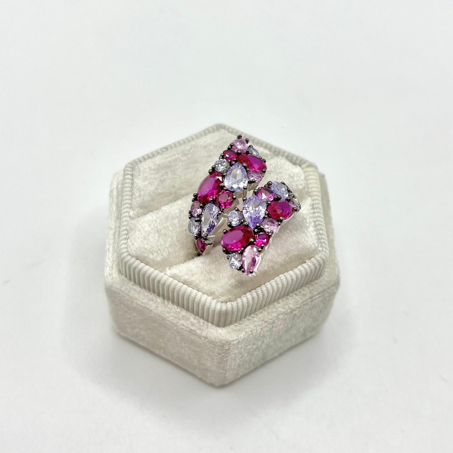 AN APERTO ZIRC COLORATI