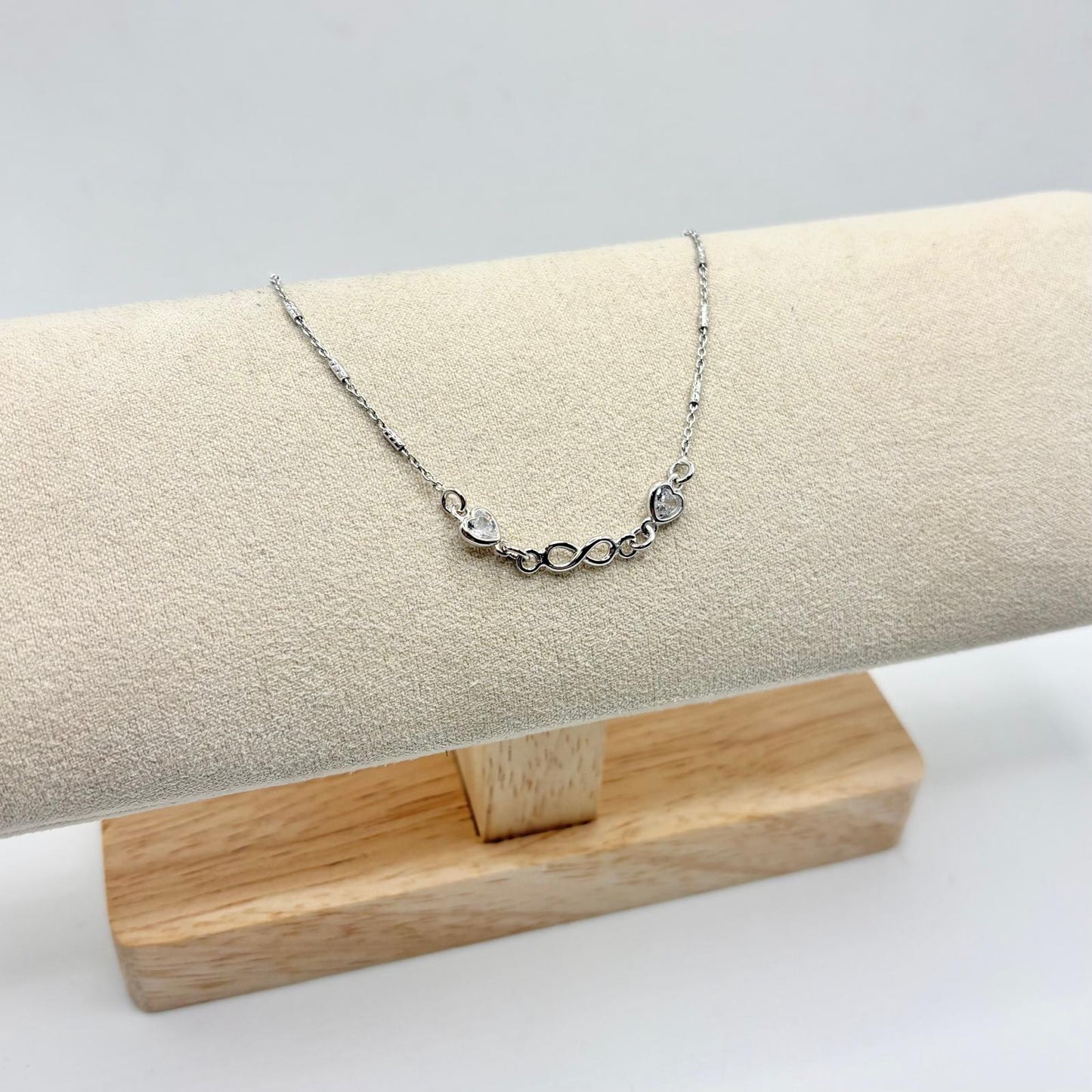 BR INFINITO FILO E DUE CUORI A CIPOLLINA