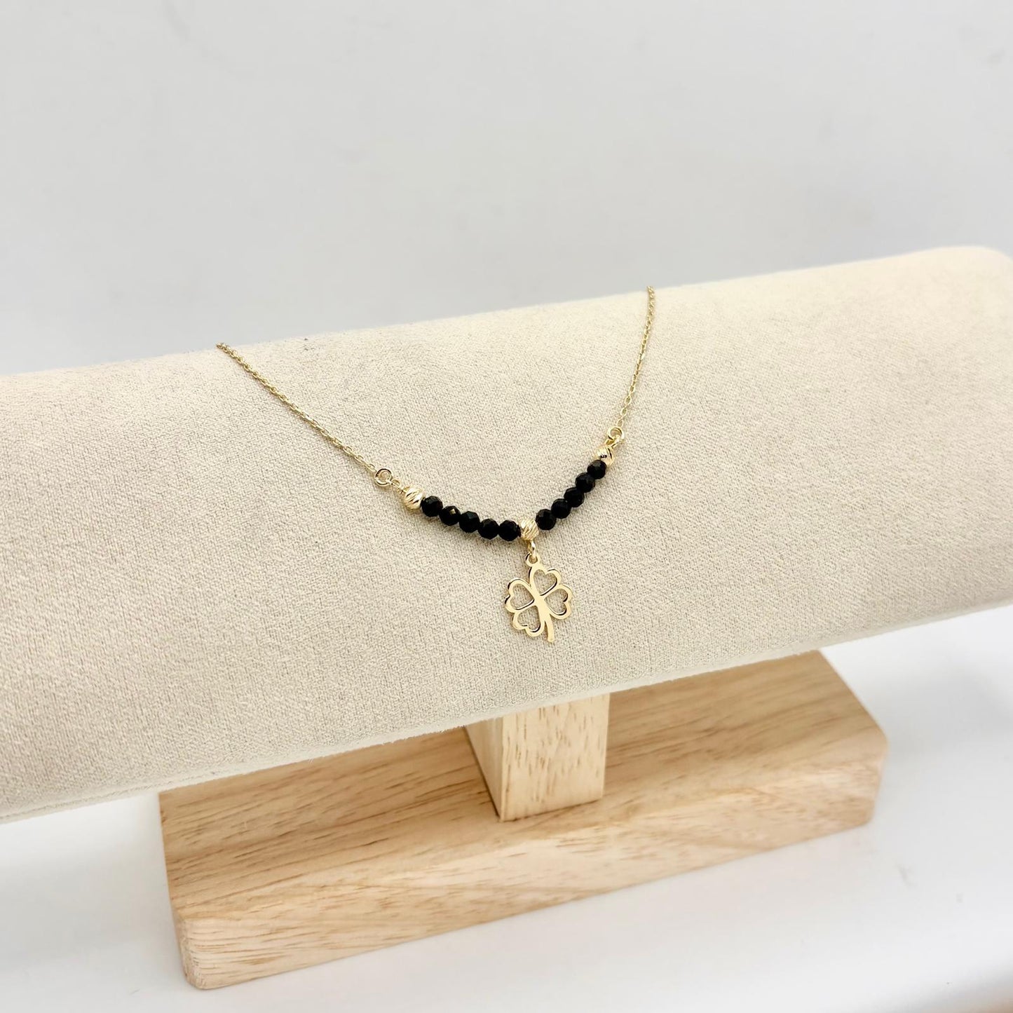 BR PERLINE NERE E QUADRIFOGLIO