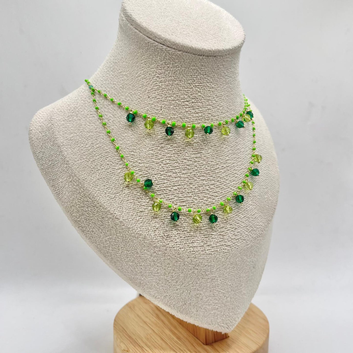 CL 2 FILI E PERLINE VERDI PENDENTI