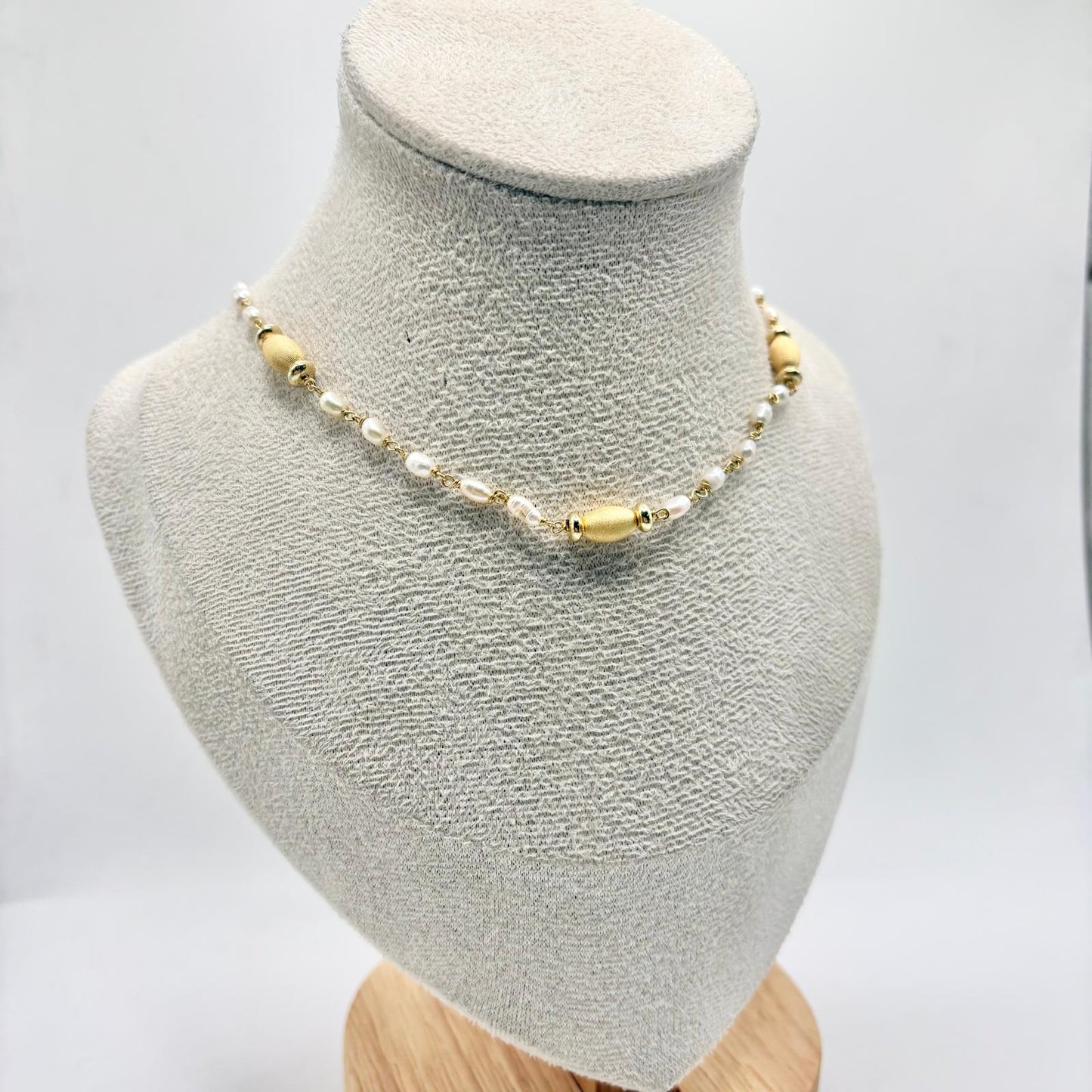 CL PERLE BIANCHE E SFERE SATINATE