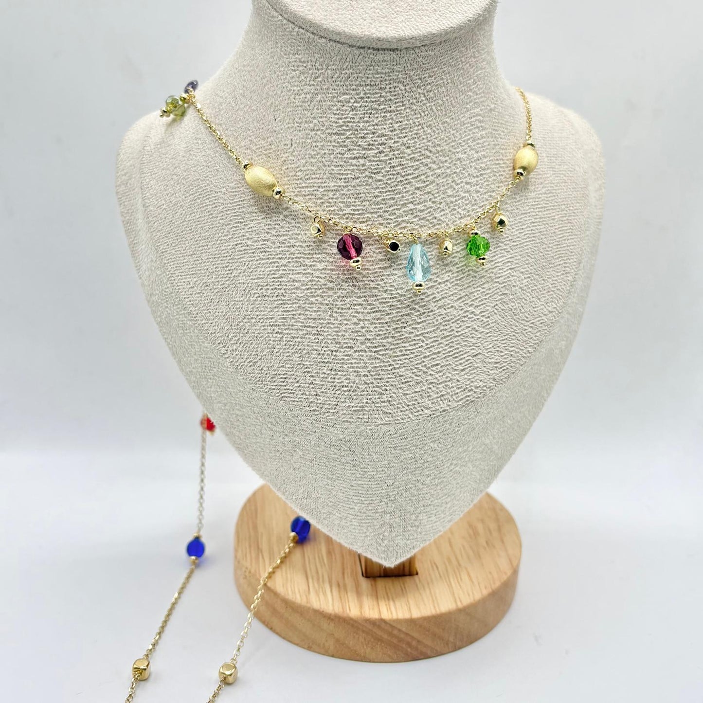 CL LUNGA PIETRE COLORATE E SFERE