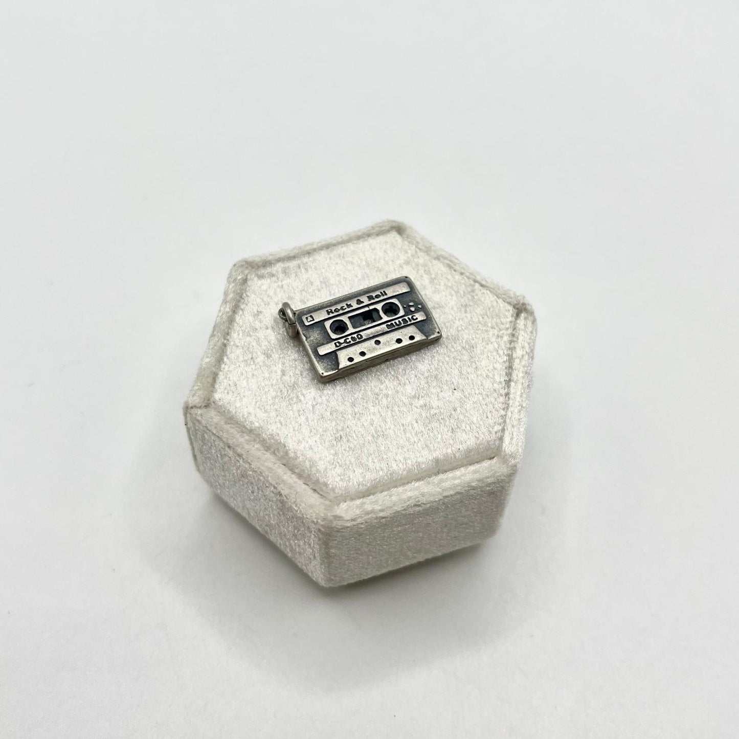 CIONDOLO OSSIDATO CASSETTA PICCOLA