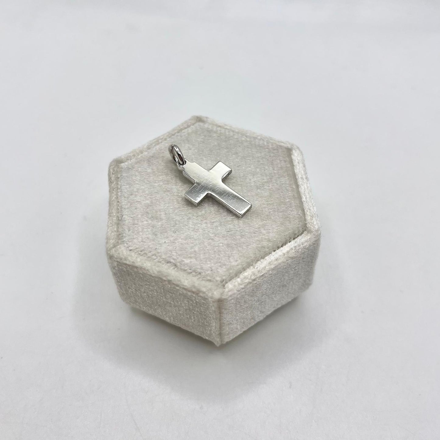 CN CROCE LISCIA 1,7X1,1 CM