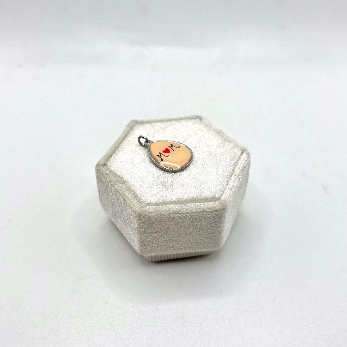 BR 7 SILVER PLATES WITH 18 KT GOLD INSERTS
