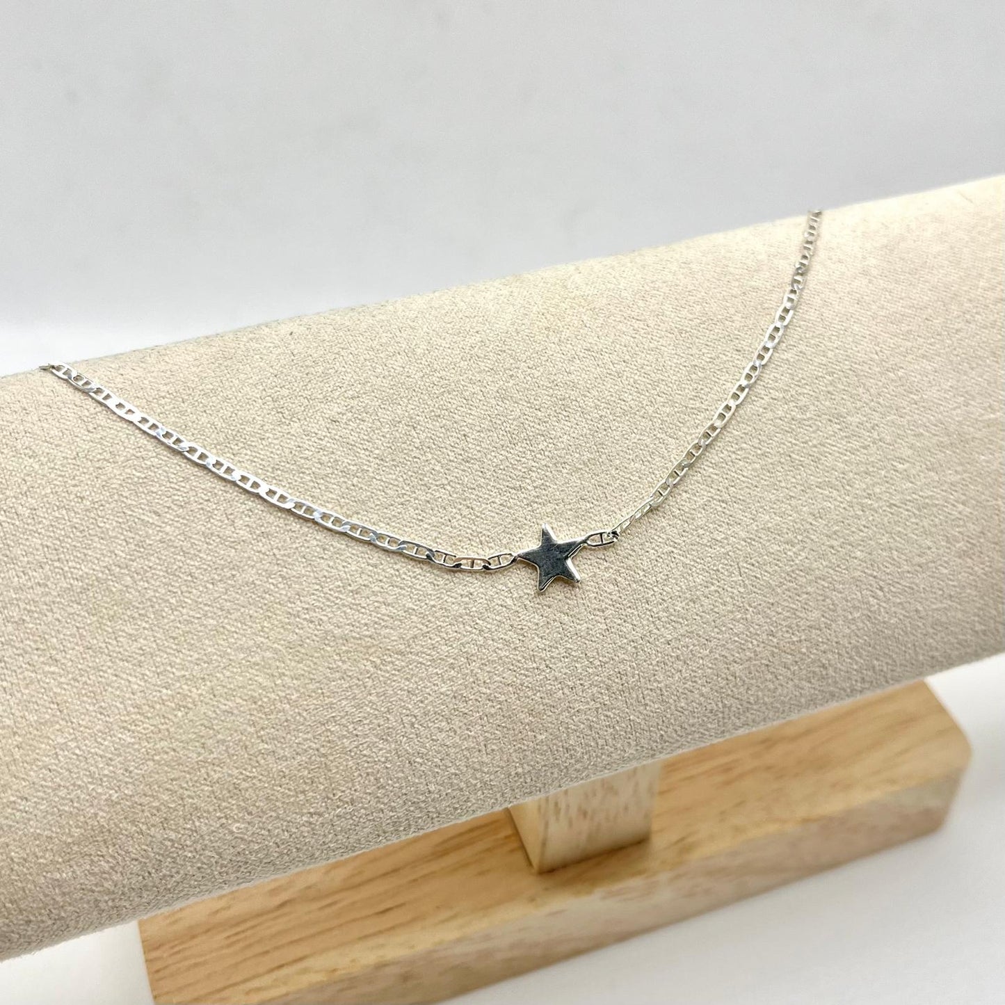 CAVIGLIERA CON STELLA CENTRALE