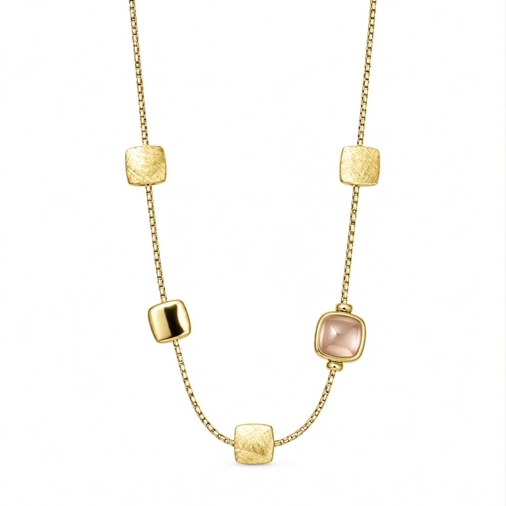 Collana con pietra color nude