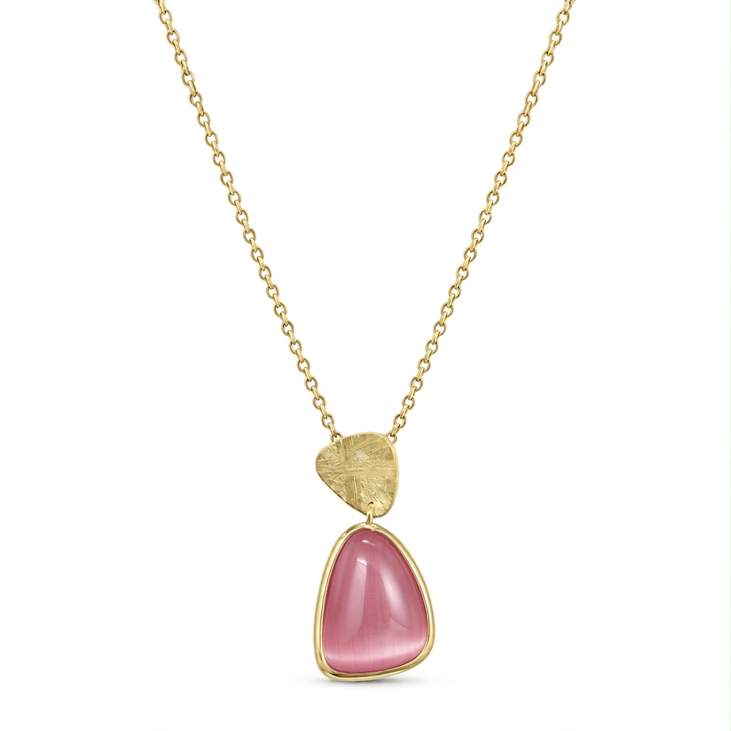 Collana con pietra rosa più intenso
