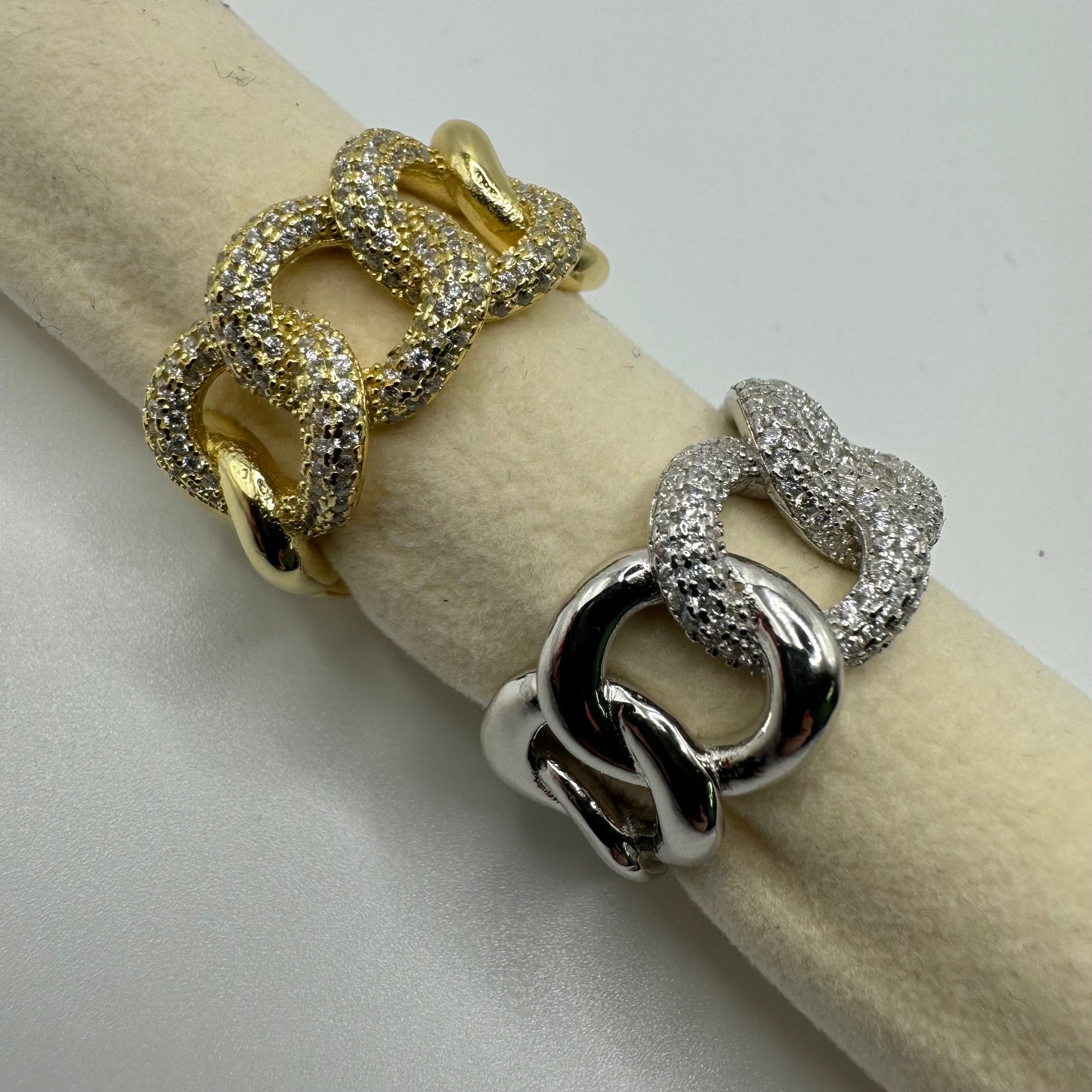 AN GRUMETTA CON ZIRC MIS 16