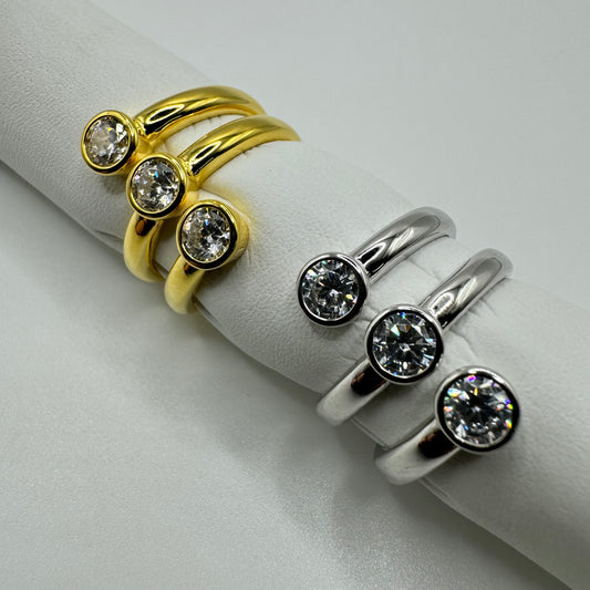 AN SPIRALE 3 ZIRCONI VERTICALI