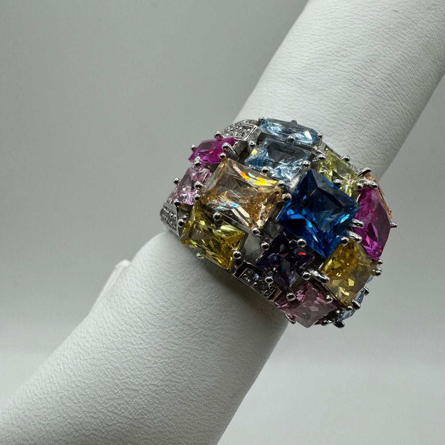 AN ZIRCONI E PIETRE NATURALI