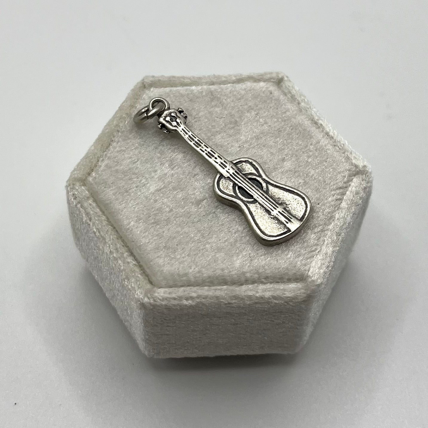 CN CHITARRA OSSIDATA