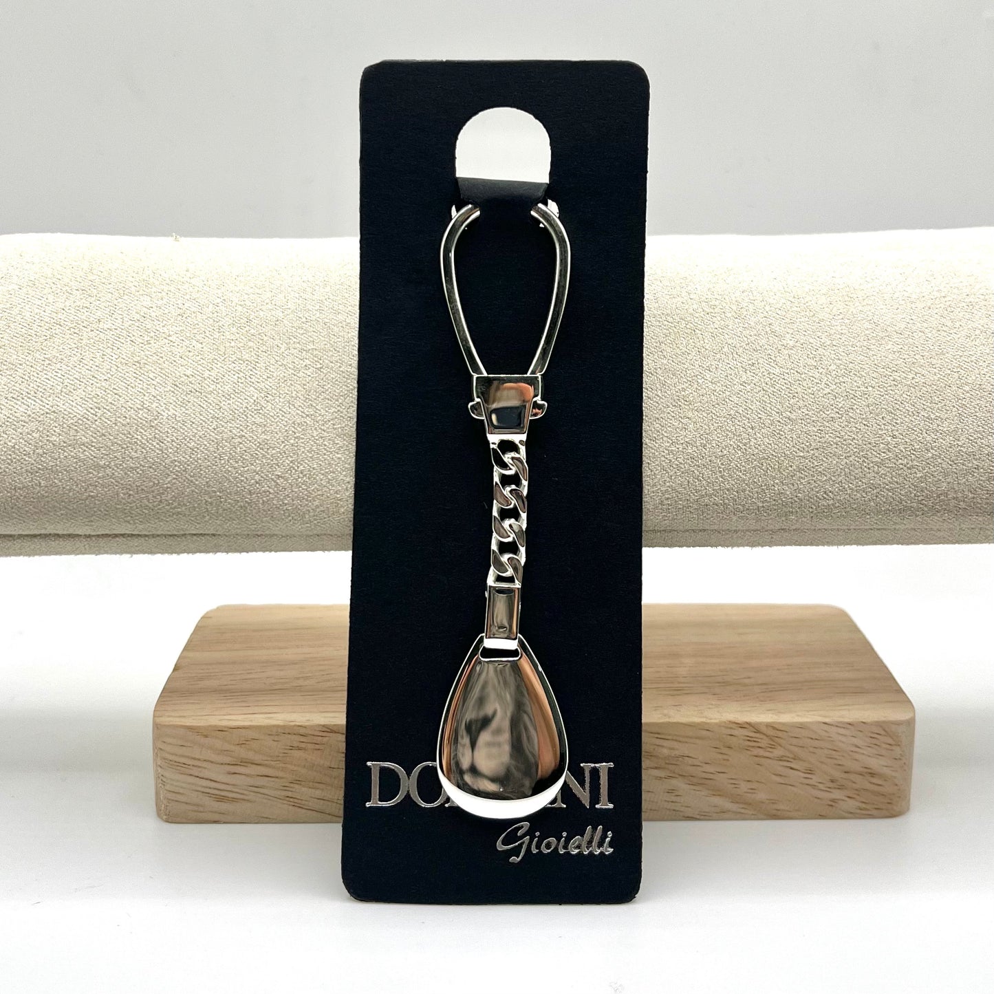 PORTACHIAVI CON CHIUSURA ED ELE OVALE