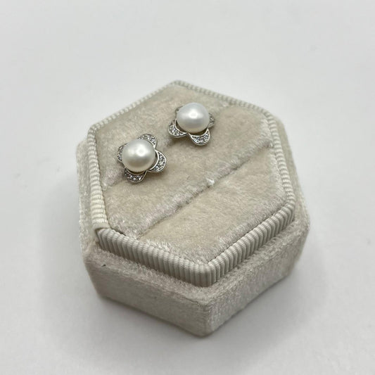 OR FIORE CON PERLA CENTRALE