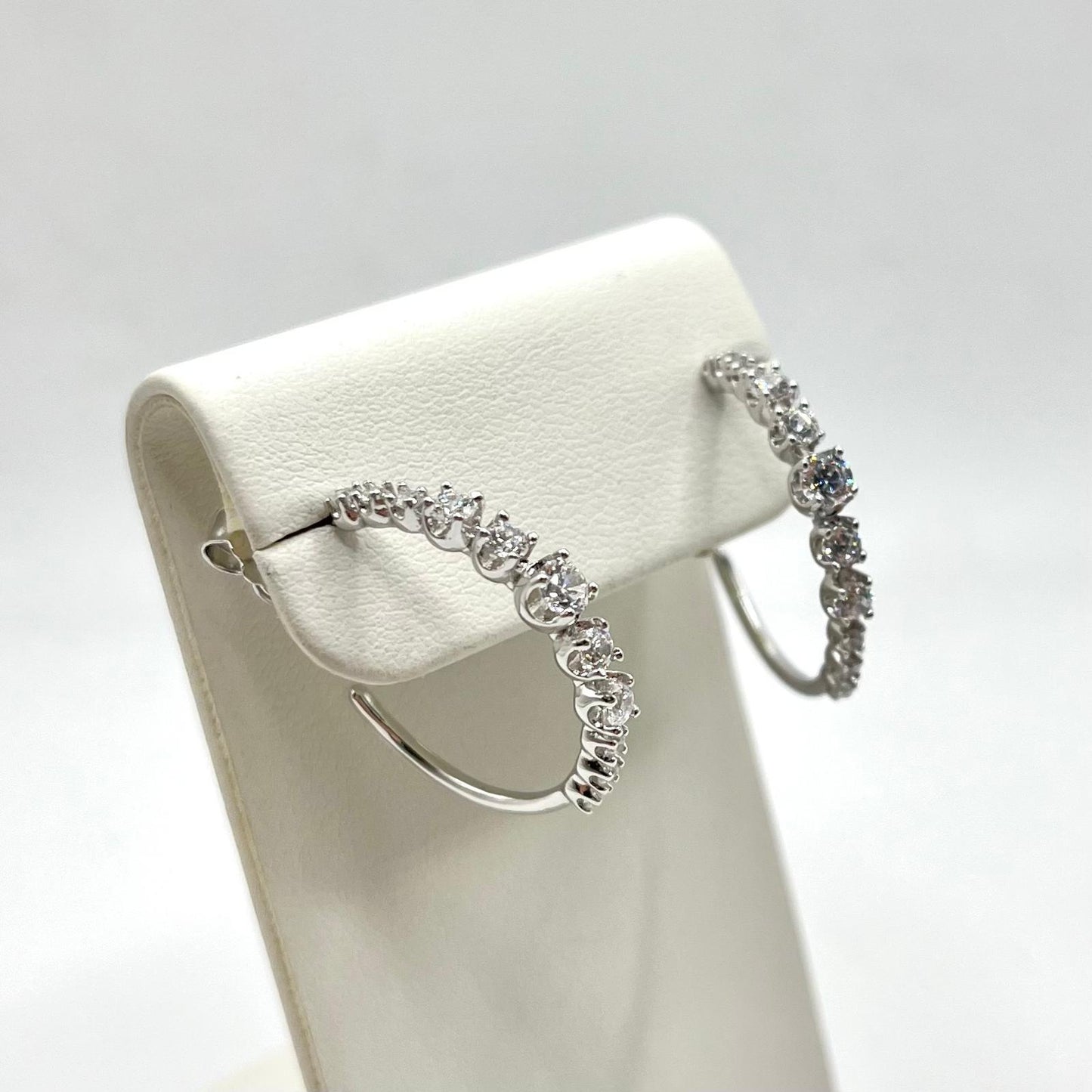 OR CERCHIO ZIRC BIANCHI