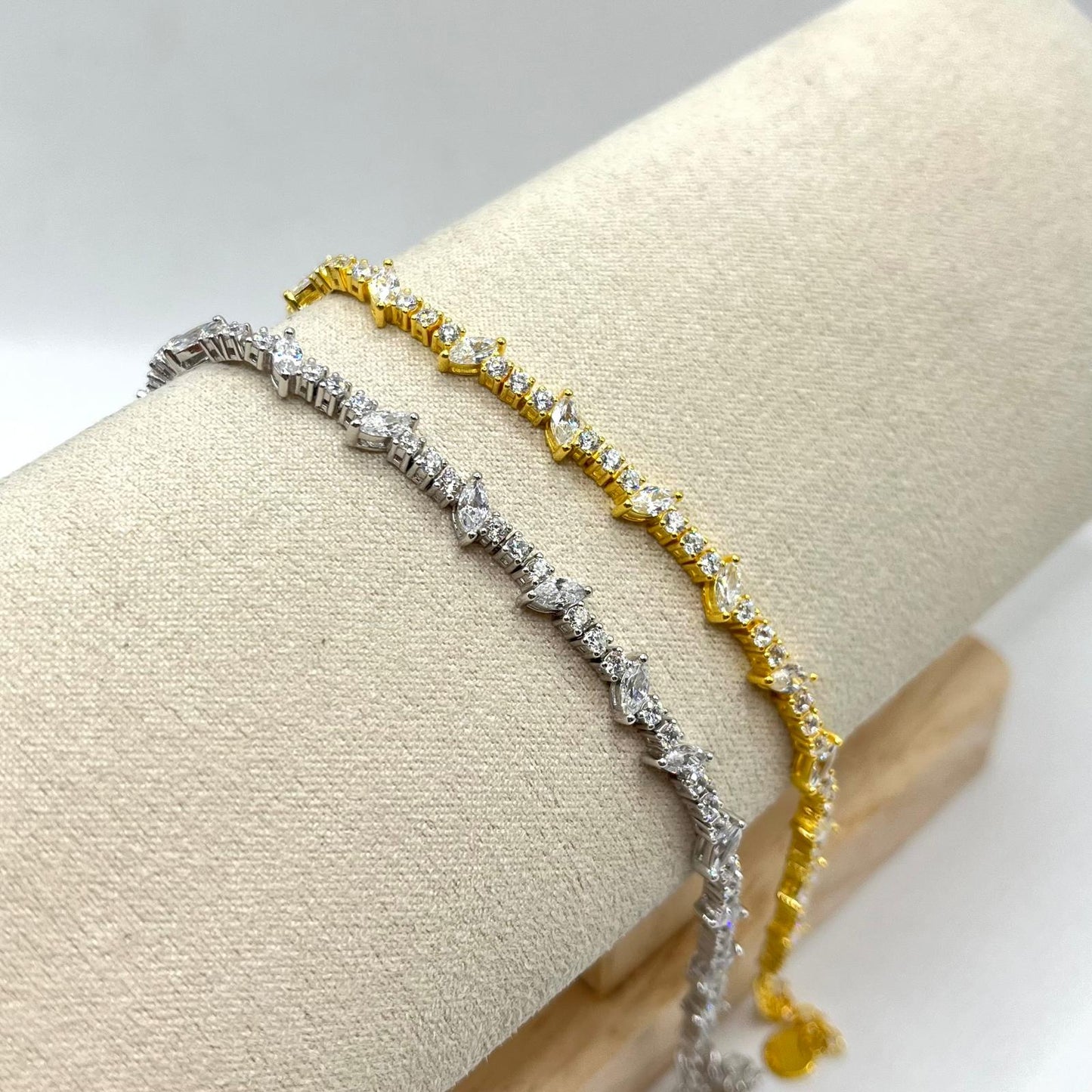 BR ZIRC E PIETRE OVALI COL