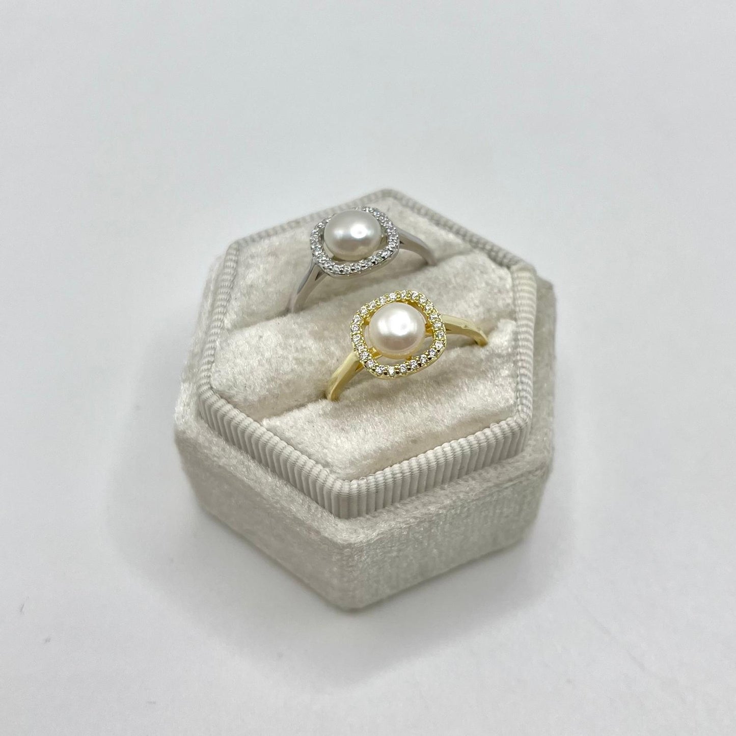 AN PERLA E ZIRC QUADRATO