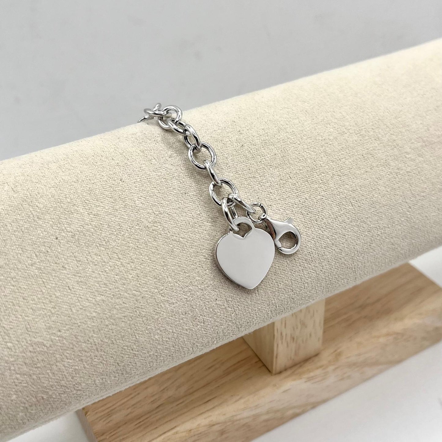 BR TIFFANY ROLO MEDIA