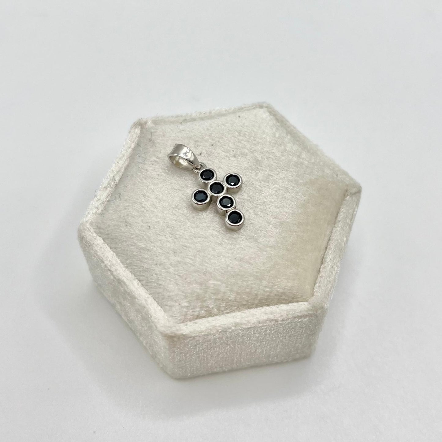 CN CROCE ZIRC NERI 1X1,2CM