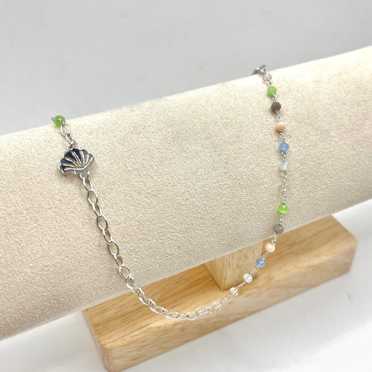 CAVIGLIERA PERLINE COLORATE E CONCHIGLIA