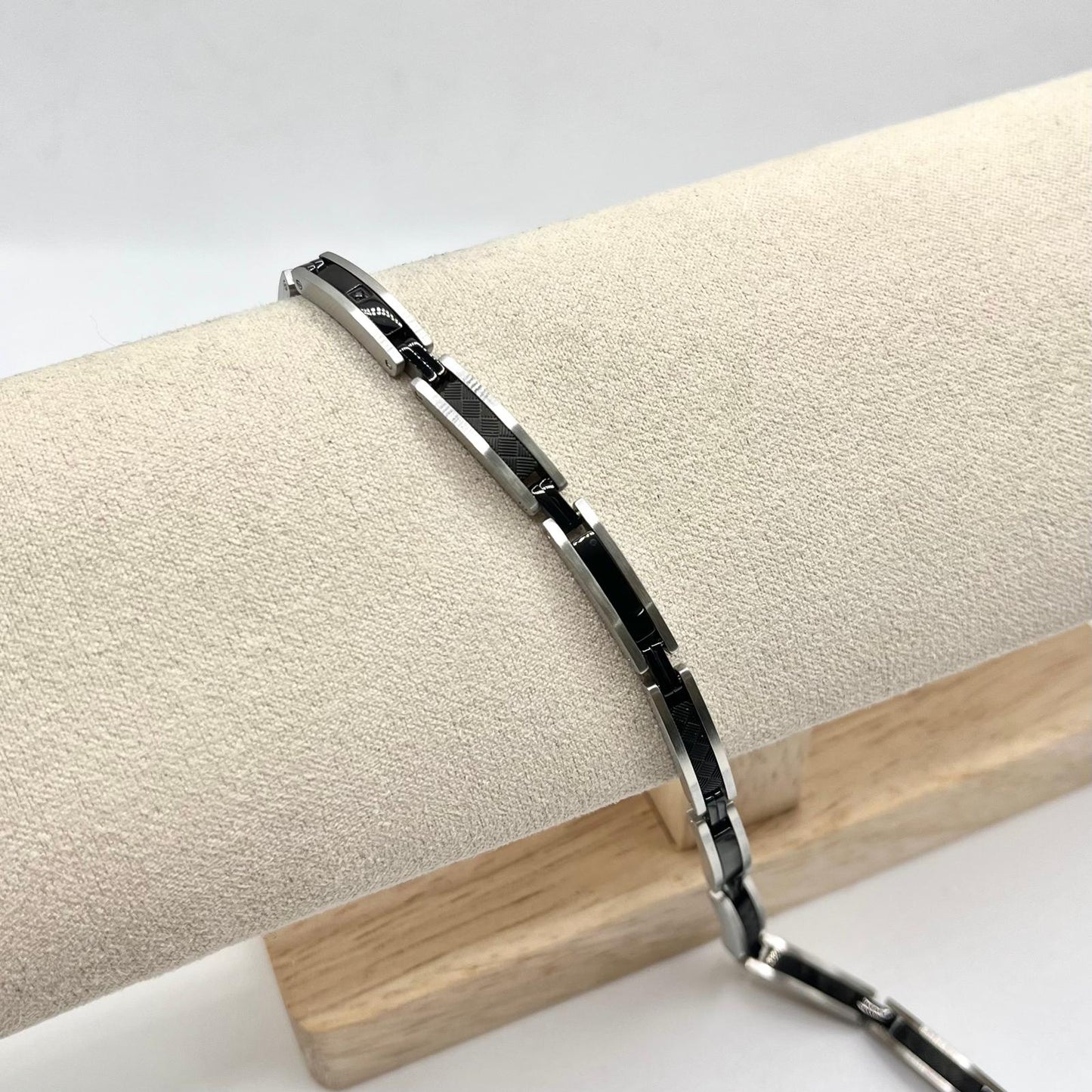 BR ACC ELE GRIGI E NERI CON ZIRC