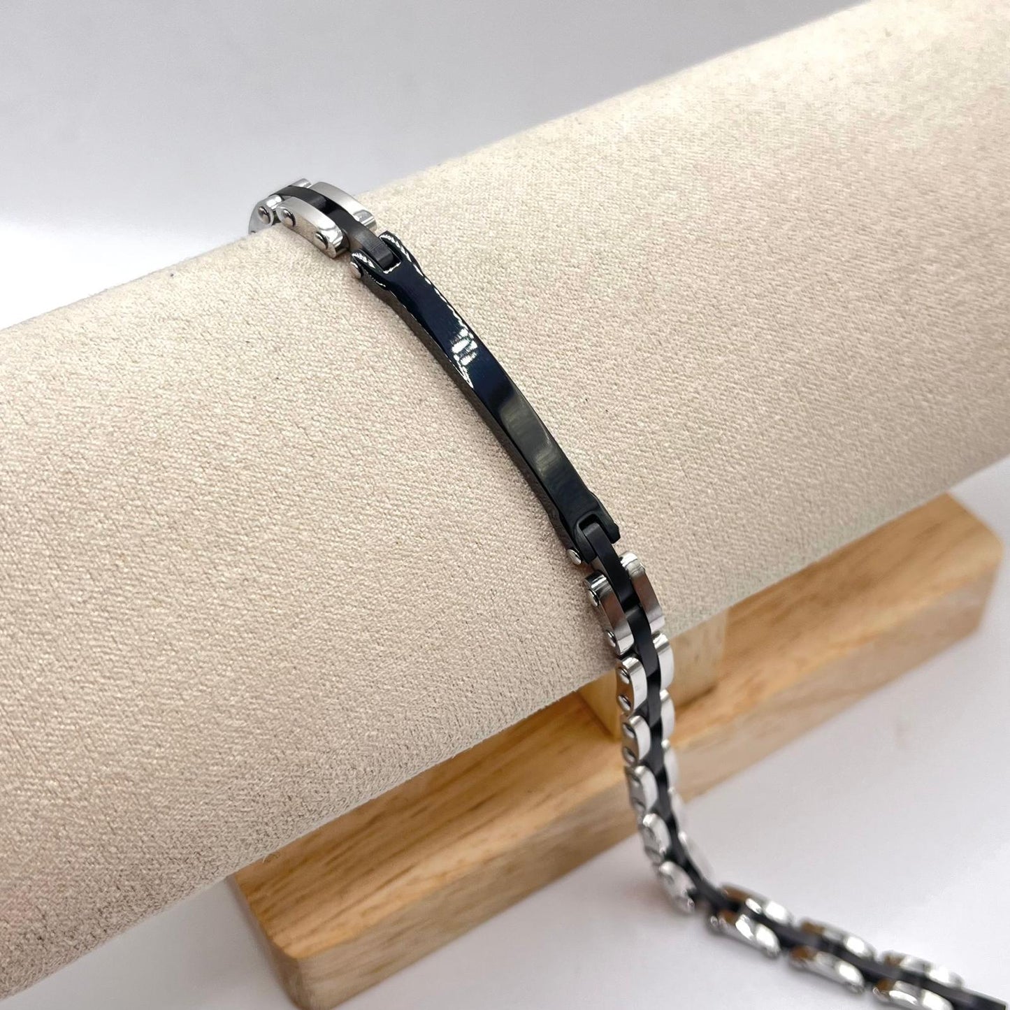 BR ACC TARGHETTA NERA