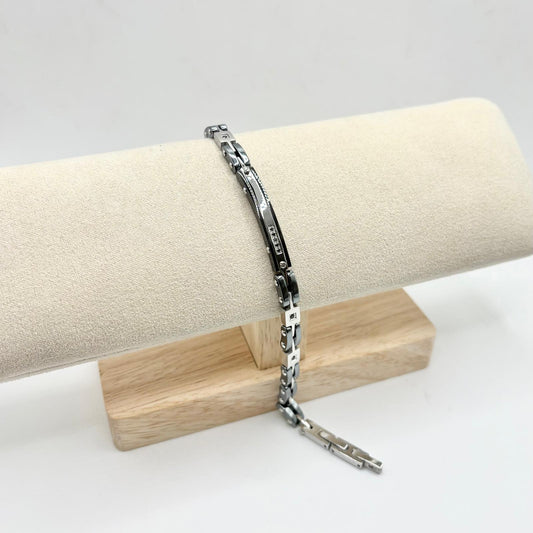 BR ACCIAIO TARGA E 5 ZIRC NERI