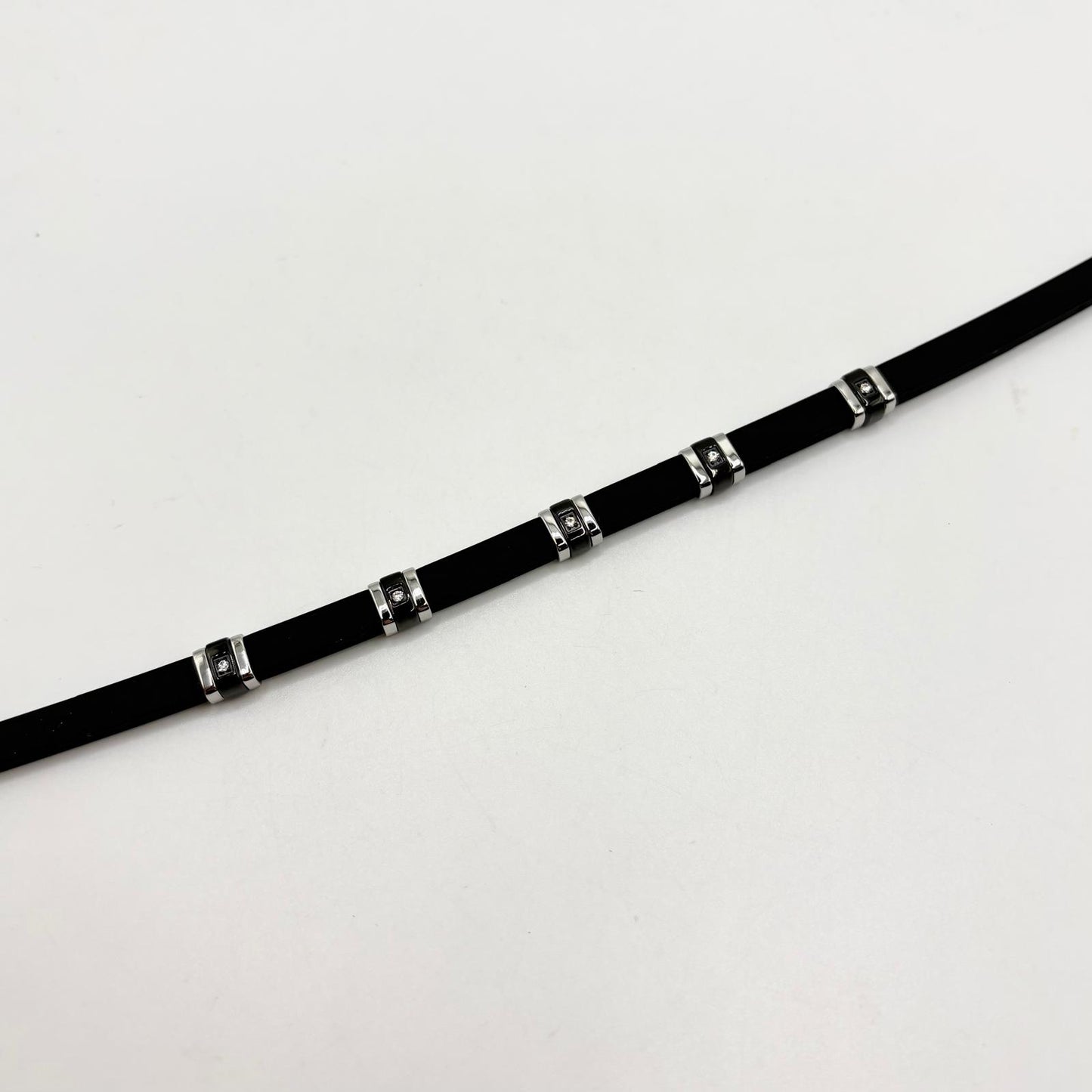 BR ACCIAIO CAUCCIU’ 5 ZIRC BIANCHI  CAST TONDO