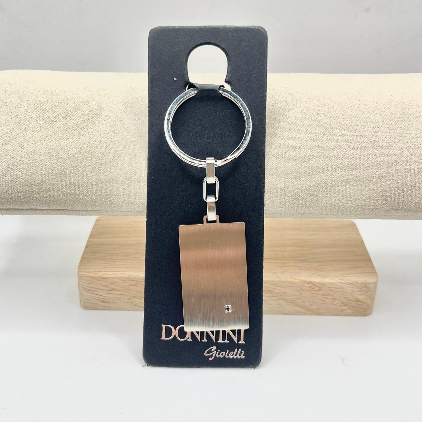 PORTACHIAVI ACC RETT CON ZIRCONE NERO