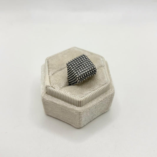 AN MIGNOLO PALLINE QUADRATO