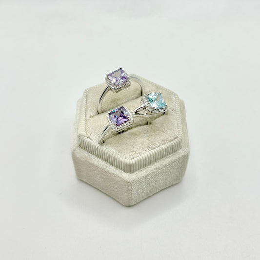 AN PIETRA QUADRATA COLORATA E ZIRCONI