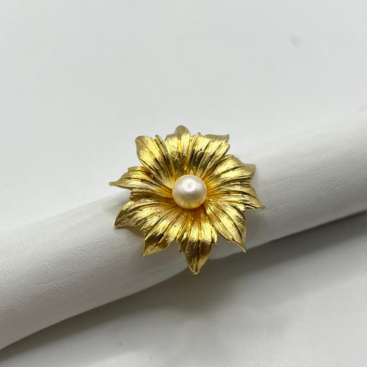 AN FIORE ORO PERLA CENTRALE