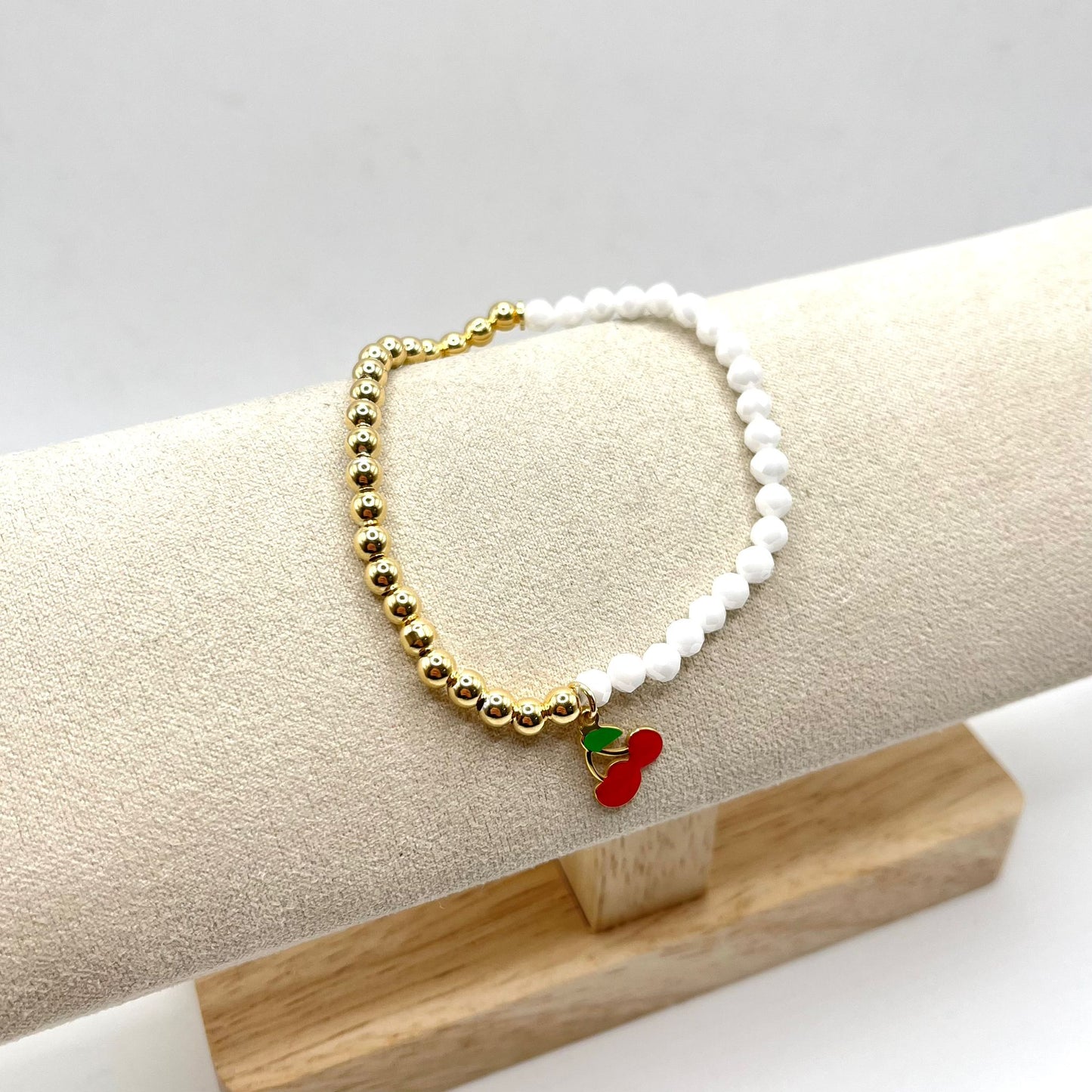 BR PERLINE BIANCHE E DORATE E CILEIGIA