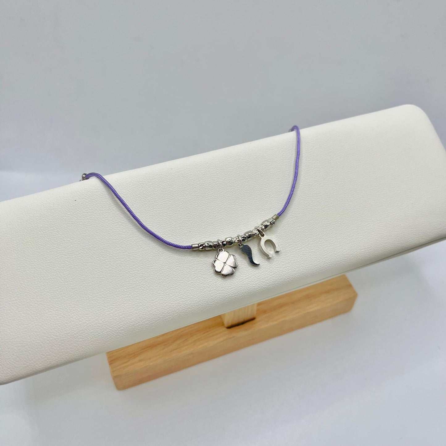 BR CORDINO CON PEPITE E CHARM PENDENTI