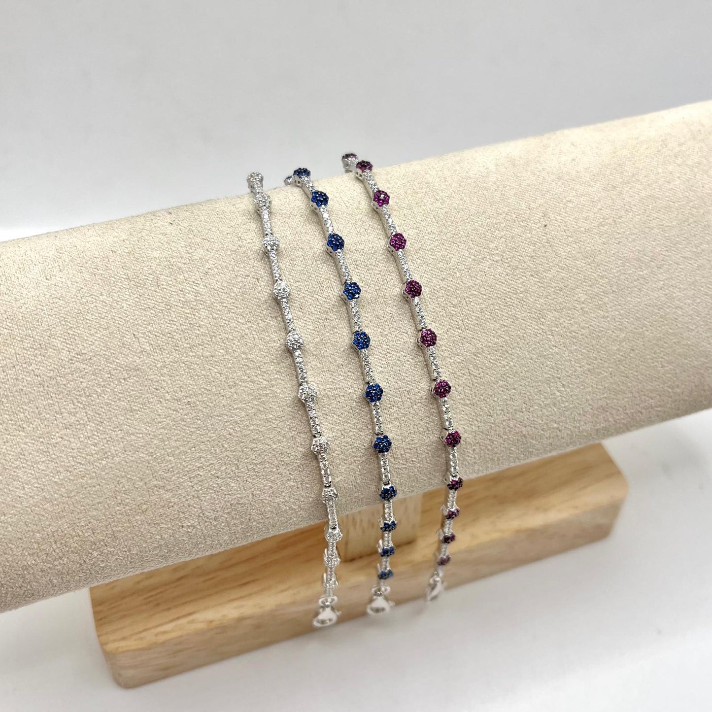 BR ZIRCONI BIANCHI E FIORI COLORATI