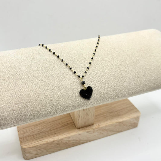 BR PERLINE NERE E CUORE SMALTO NERO