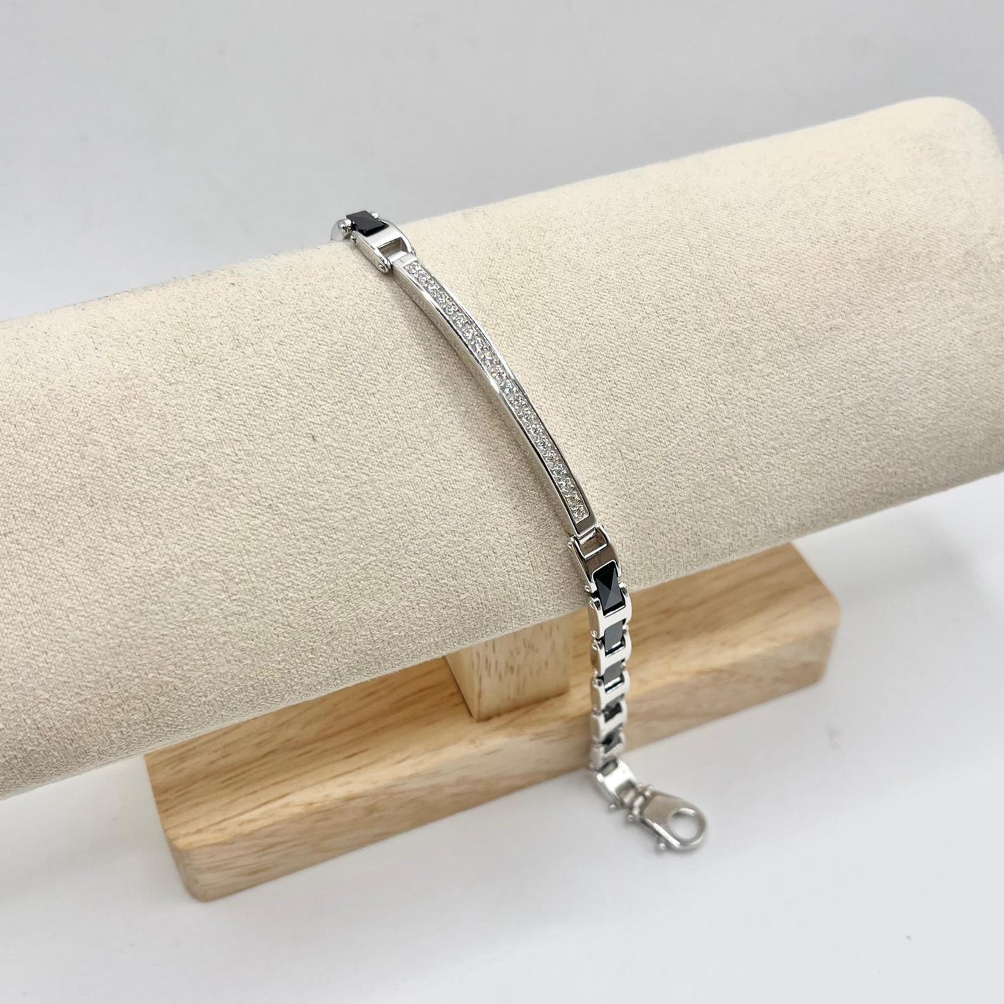 BR IN ARGENTO CON CERAMICA E ZIRC