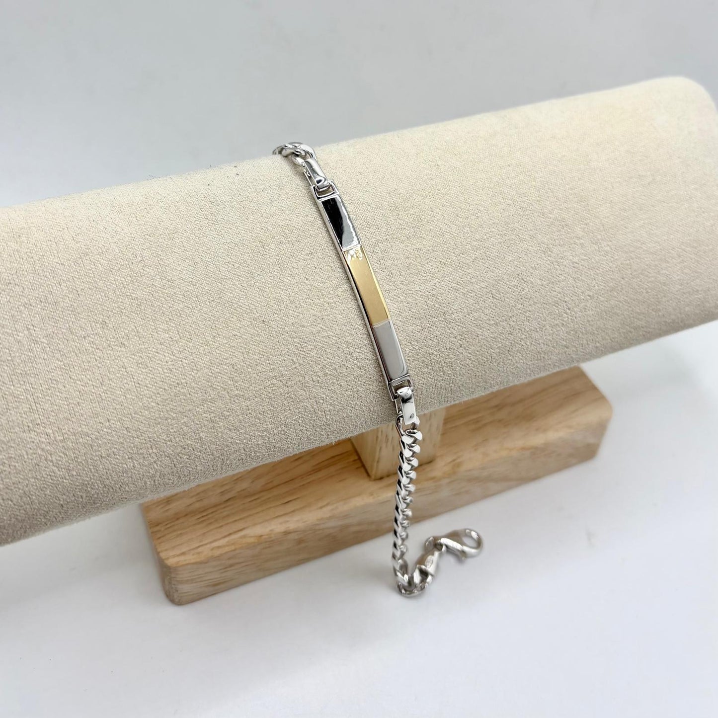 BR 7 SILVER PLATES WITH 18 KT GOLD INSERTS