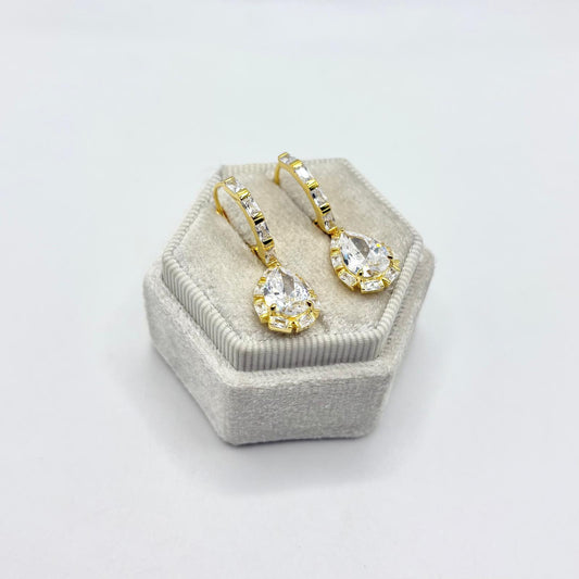 CAP PIETRE E PENDENTE